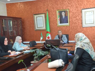 الاستماع للمواطنين و التكفل بمختلف انشغالاتهم