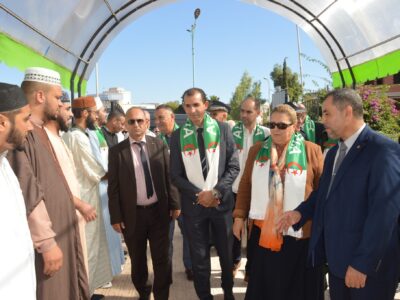 اليوم الوطني للامام  تحت شعار من منابر مساجدنا تتجذر لحمة وطننا