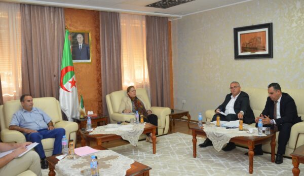 اللقاء الدوري التشاوري مع السادة نواب البرلمان اللقاء الدوري التشاوري مع السادة نواب البرلمان