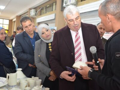 اليــوم الوطـــني للحرفـــي تحت شعار الصناعة التقليدية الجزائرية تراث، أصالة، و إبداع فني اليــوم الوطـــني للحرفـــي تحت شعار الصناعة التقليدية الجزائرية تراث، أصالة، و إبداع فني