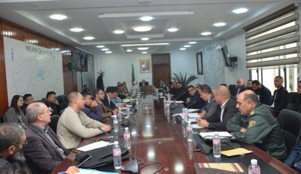 جلسة عمل خُصصت لمتابعة مدى تقدم الأشغال بمشروع ازدواجية تصحيح وعصرنة الخط المنجمي الشرقي