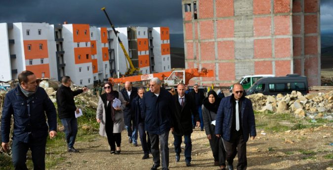 خرجة ميدانية شملت عدداً من الأرضيات الشاغرة الواقعة ببلديتي رأس العقبة ووادي الزناتي