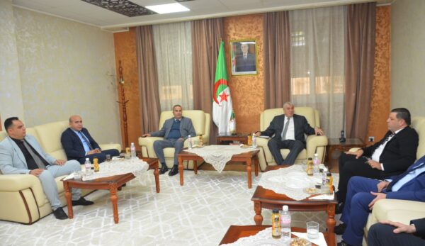 لقاء الدوري تشاوري مع السادة نواب البرلمان لقاء الدوري تشاوري مع السادة نواب البرلمان