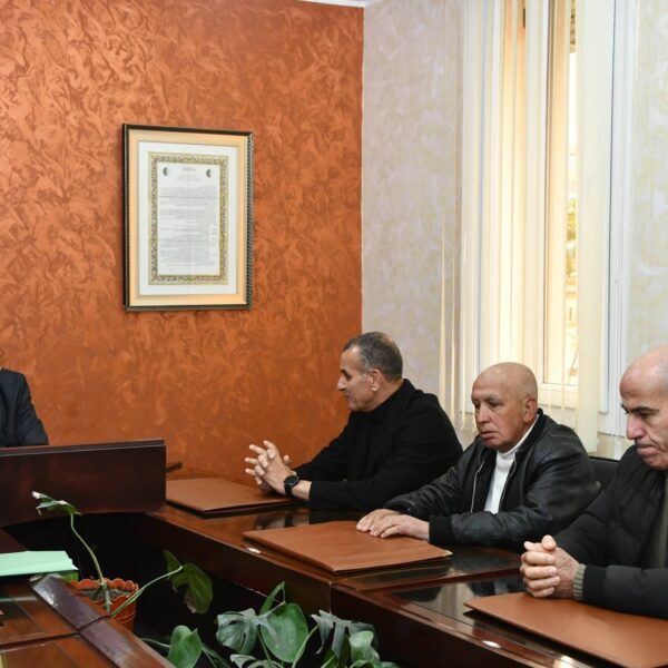 تعزيز قنوات التواصل المباشر مع المواطنين2