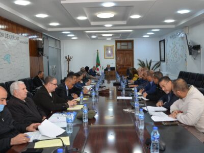 جلسة عمل بهدف تقييم تقدم المشاريع السكنية بمختلف صيغها جلسة عمل بهدف تقييم تقدم المشاريع السكنية بمختلف صيغها