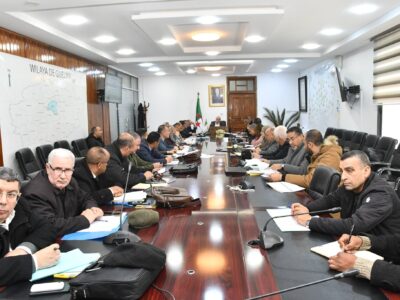 جلــسة عمل لمتابعة دقيقة للملفات التنموية