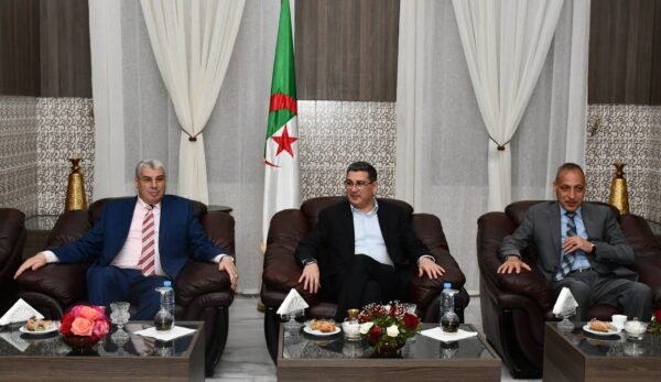 استقبال البروفيسور محمد صديق آيت مسعودان وزير الصحة