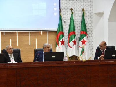 إجتماع حول التحضيرات الخاصة بالانتخابات المتعلقة بأعضاء المجلس الشعبي الوطني