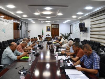 اجتماع اللجنة الولائية المكلفة باقتراح المشاريع في إطار اتفاقية باريس للمناخ في الجزائر اجتماع اللجنة الولائية المكلفة باقتراح المشاريع في إطار اتفاقية باريس للمناخ في الجزائر