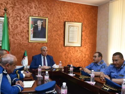 جلسة عمل لمتابعة المشاريع التنموية والمنشآت التابعة لقطاع الأمن الوطني