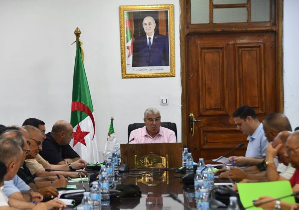 جلسة عمل لمتابعة اللجنة الولائية لإحصاء أضرار الحرائق