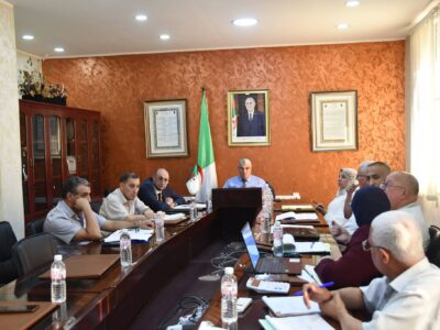 جلـــسة عـــمل لدراسة وضعية المشاريع المدرجة ضمن (CSGCL) جلـــسة عـــمل لدراسة وضعية المشاريع المدرجة ضمن (CSGCL)