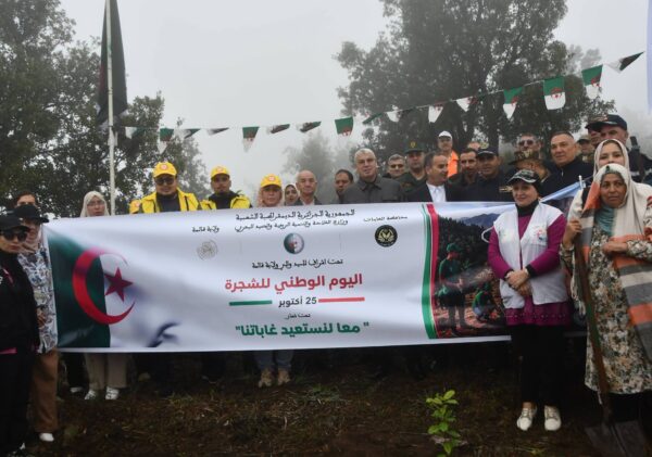 إحــــياء اليـــوم الوطنـــي للشـــجرة إحــــياء اليـــوم الوطنـــي للشـــجرة